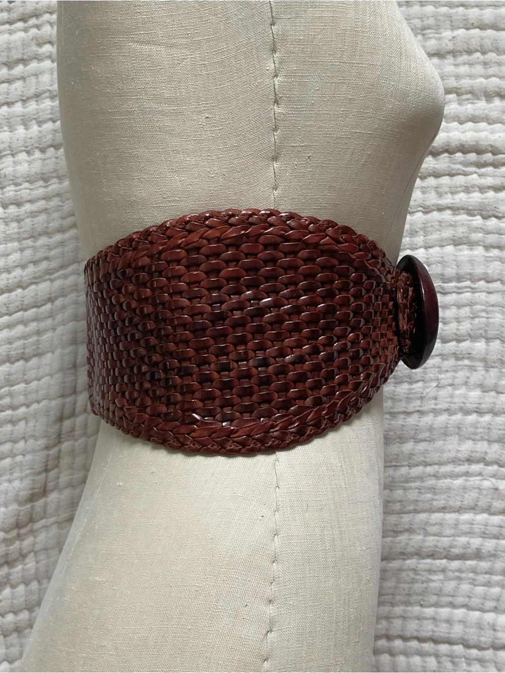 Vintage Woven Leather Circle-Buckle Belt in Dark Brown